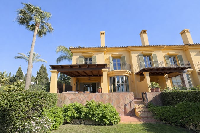 House in San Roque Club - view 1