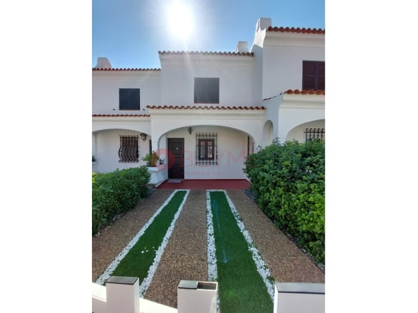 House in Quarteira - view 1