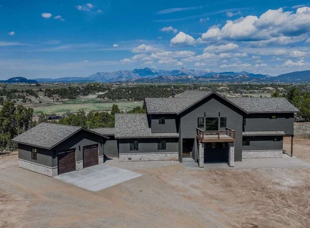 House in Falfa - view 1