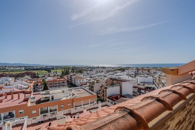 Apartment in San Pedro de Alcantara - view 1
