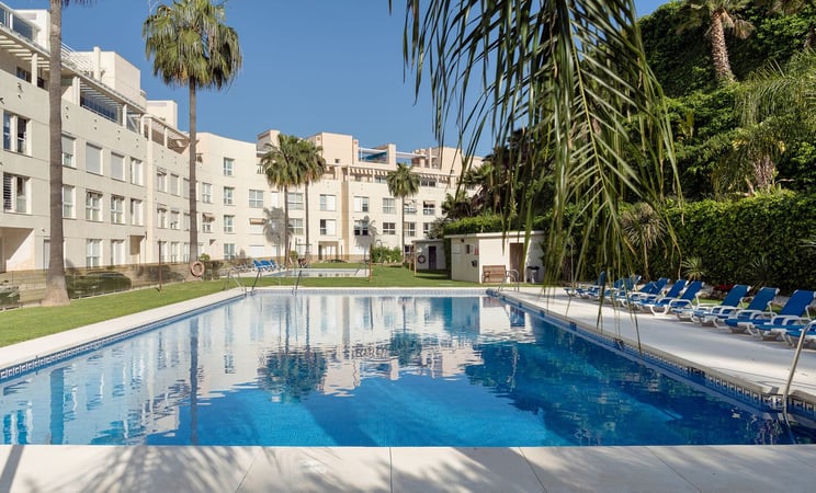Apartment in Nueva Andalucia - view 1