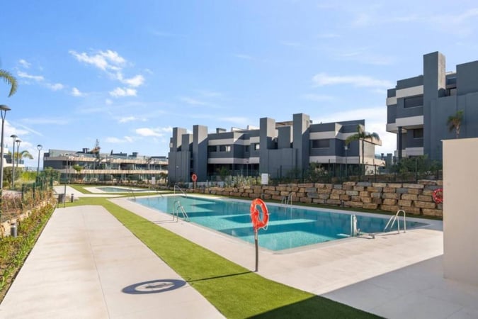 Apartment in Estepona - view 1