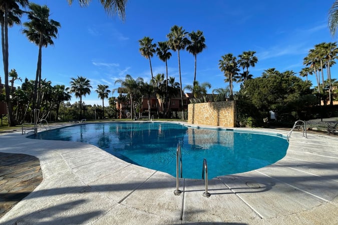 Apartment in Casares - view 1