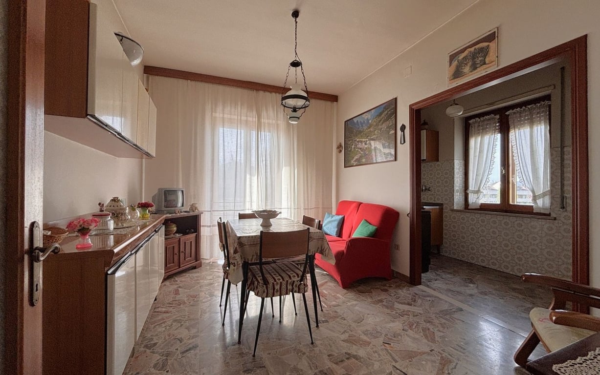 House in Fabro - Image 3