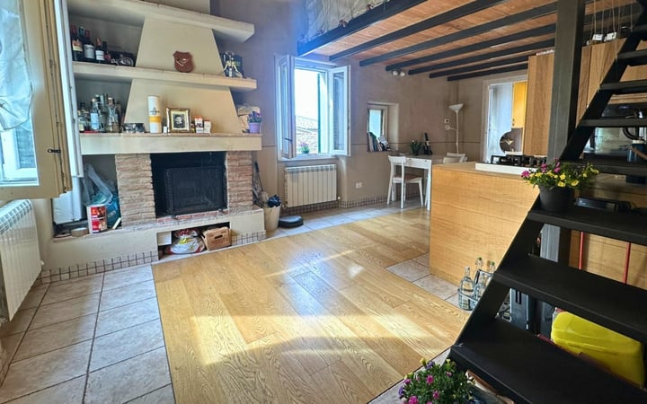 House in San Feliciano - view 1