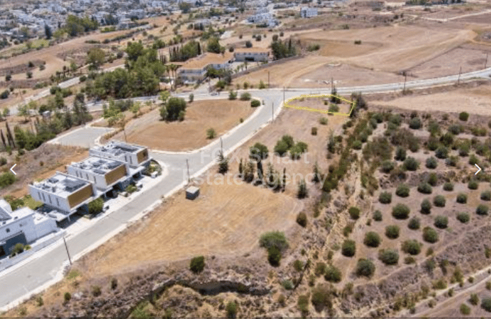 Land in Tseri - view 1