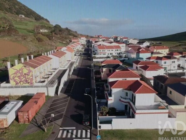 House in Velas - view 1