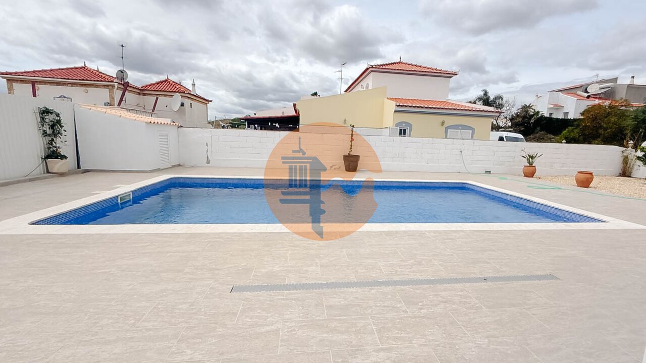Villa in Castro Marim - Image 3