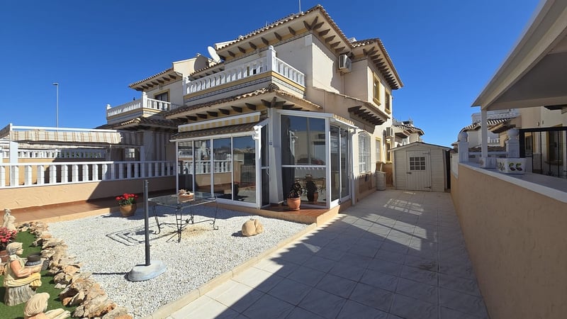 House in Dehesa de Campoamor - view 1