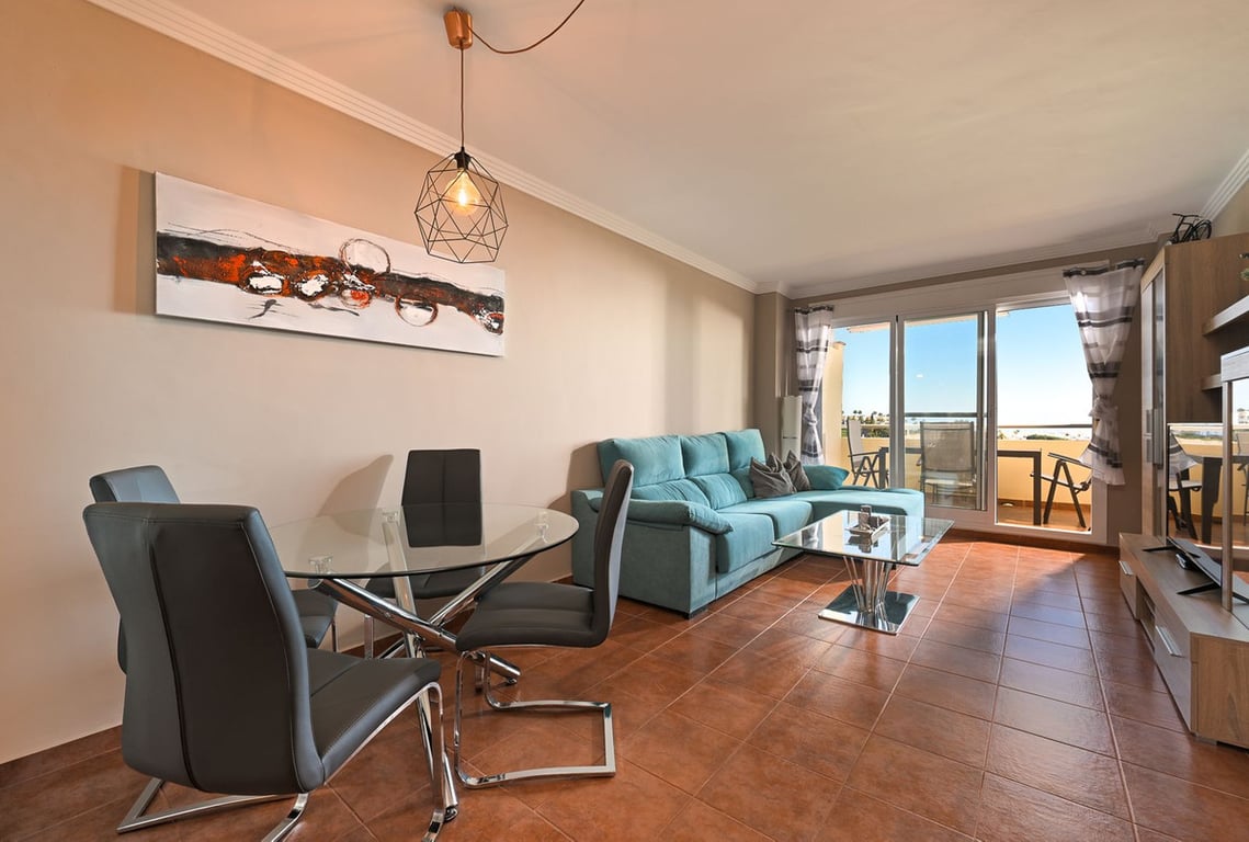 Apartment in Sitio de Calahonda - Image 3