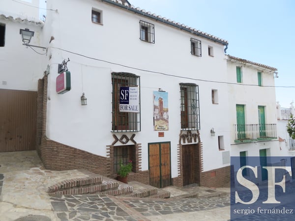 House in Archez - view 1