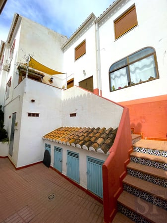 House in Competa - view 1