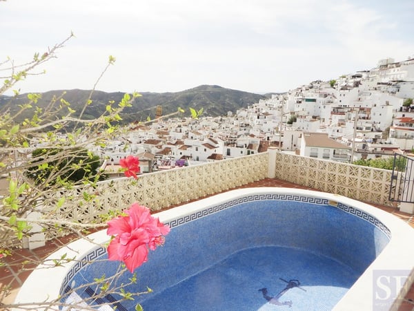 House in Competa - view 1