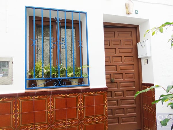 House in Canillas de Albaida - view 1