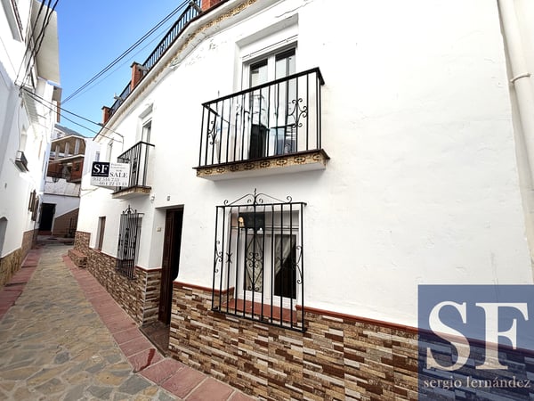 House in Competa - view 1
