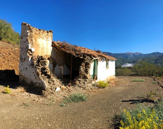 Villa in Archez - view 1