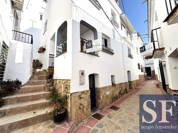 House in Competa - view 1