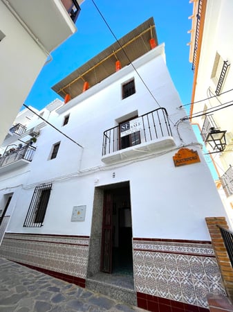 House in Canillas de Aceituno - view 1