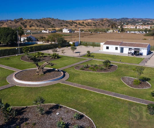 Villa in Almayate Bajo - view 1