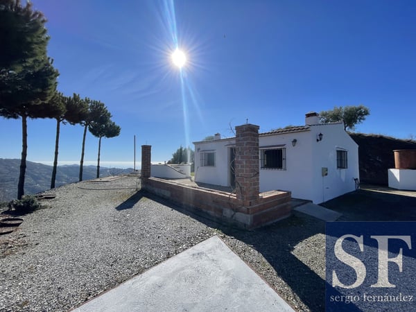 Villa in Archez - view 1