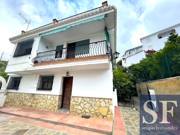 House in Competa - view 1