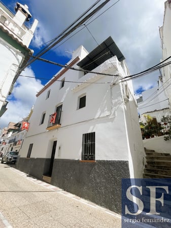 House in Competa - view 1