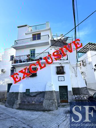 House in Competa - view 1