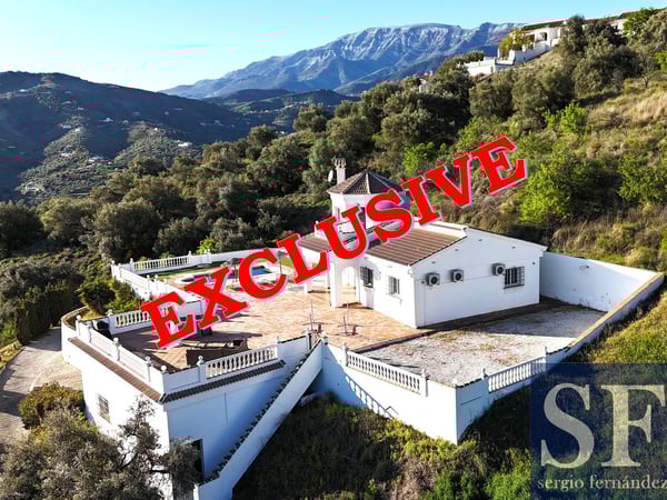 Villa in Competa - view 1