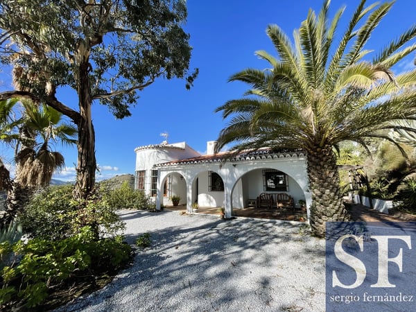 Villa in Competa - view 1