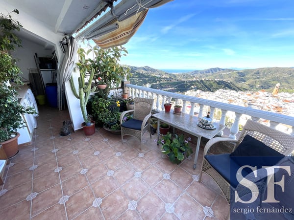 Apartment in Competa - view 1