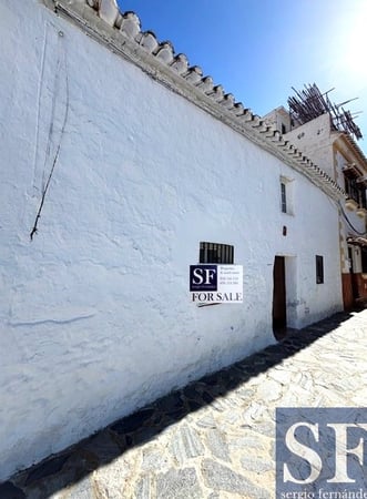 House in Canillas de Aceituno - view 1
