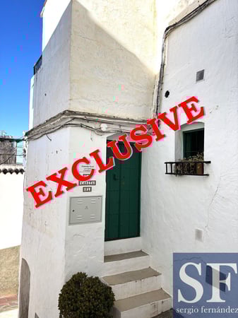 House in Competa - view 1