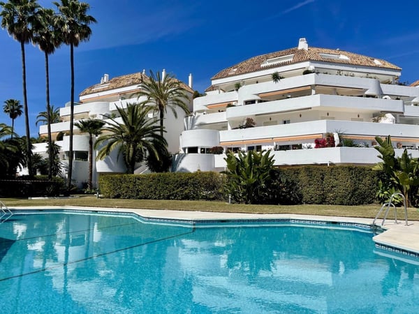 Penthouse in Marbella - view 1