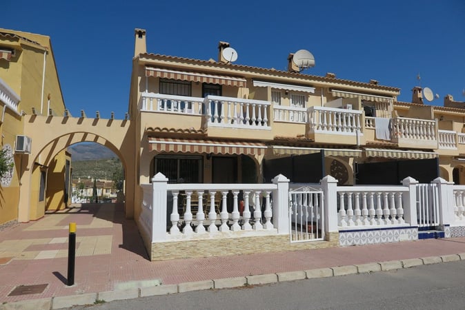 House in El Campello - view 1