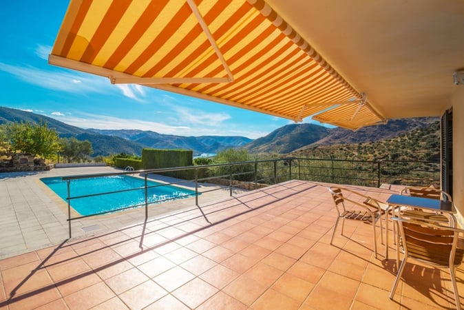 House in Seixo de Ansiaes - view 1