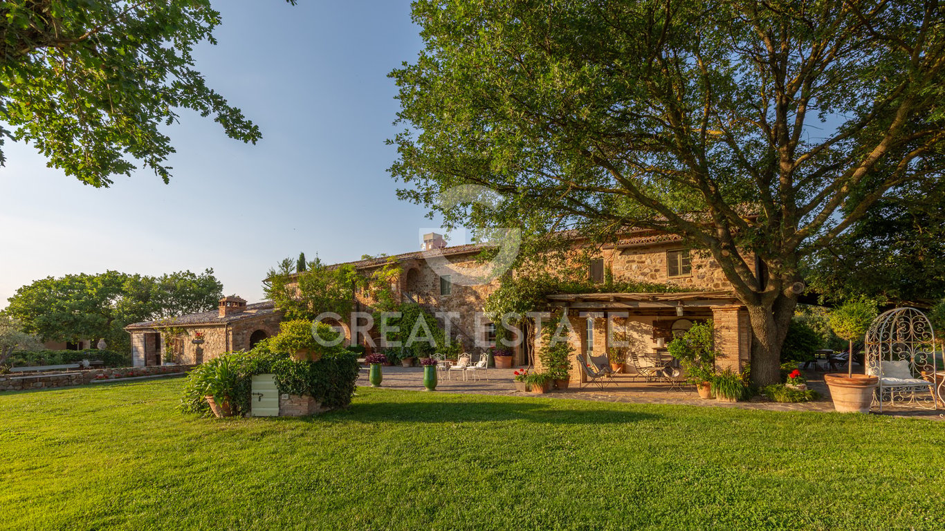 House in Sarteano - Image 3