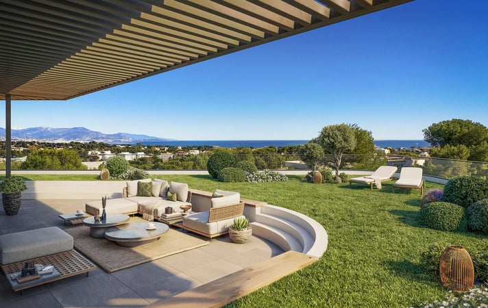 Apartment in Antibes - view 1