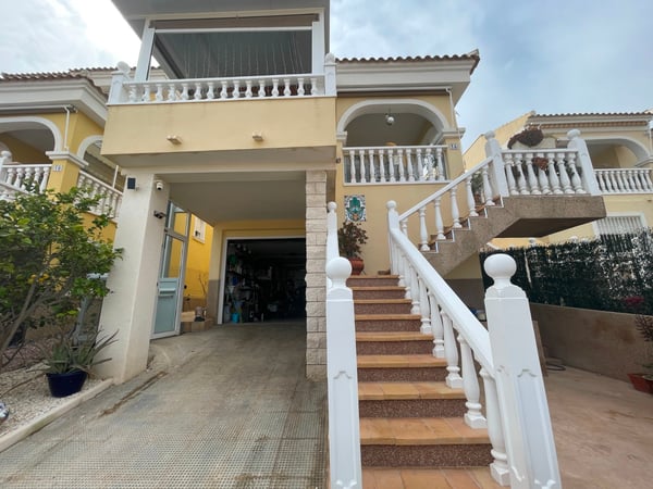 Villa in San Fulgencio - view 1