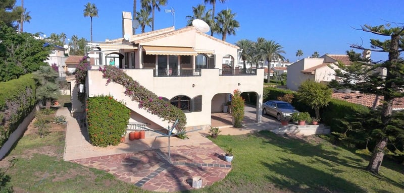House in Villamartin - view 1
