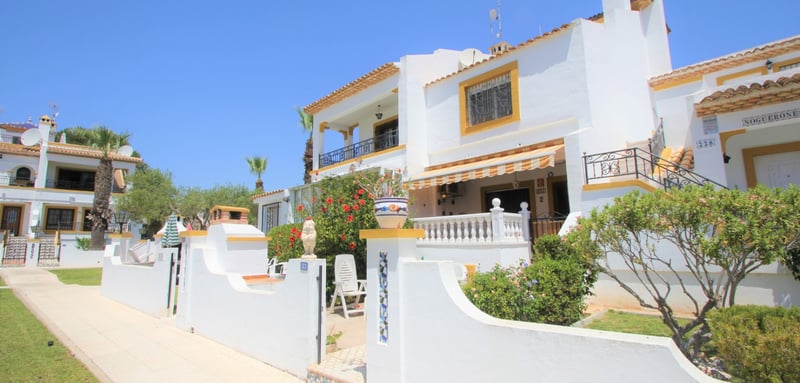 House in Villamartin - view 1