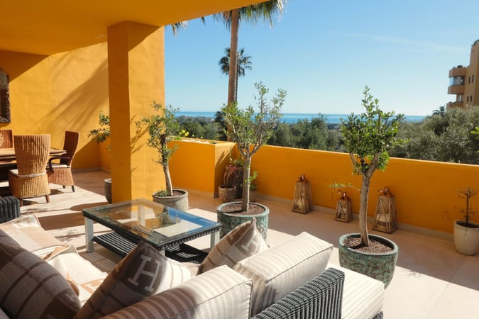 Apartment in Guadalmansa - view 1