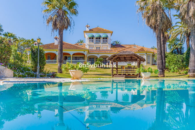 Villa in Mijas Costa - view 1