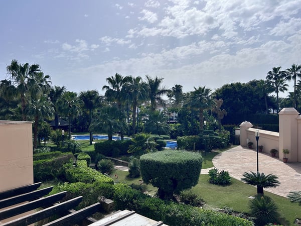 Apartment in Puerto Banus - view 1
