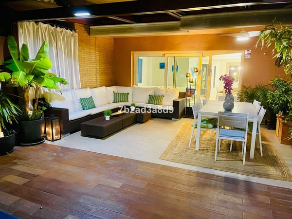 House in Marbella - view 1