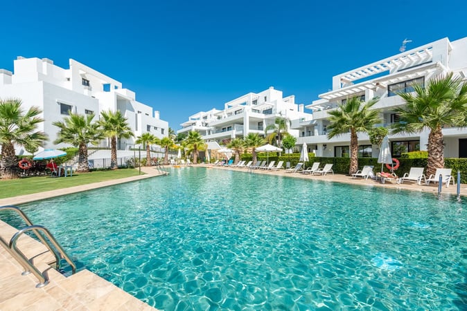 Penthouse in El Paraiso - view 1