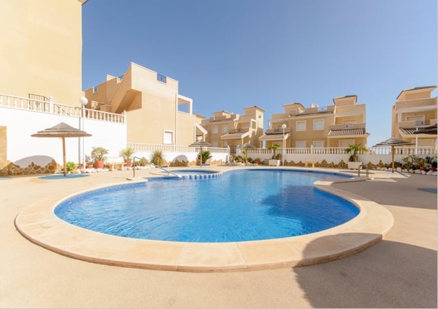 Villa in San Miguel de Salinas - view 1