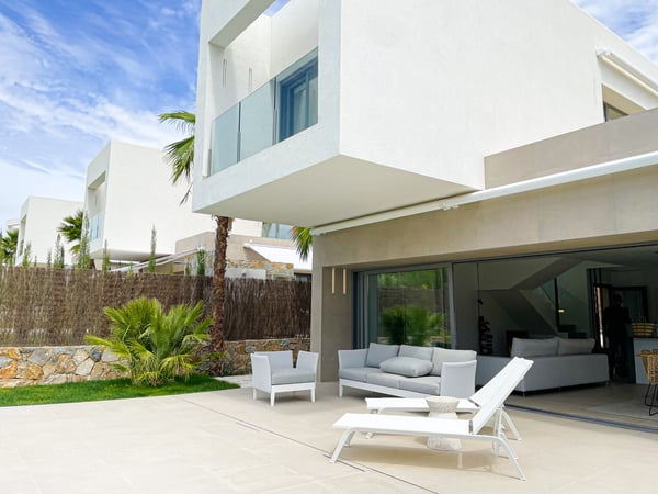 Villa in Urbanizacion los Balcones - view 1