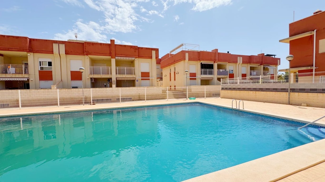 Apartment in Dehesa de Campoamor - Image 2