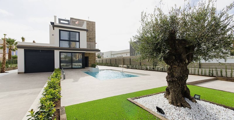 Villa in Dehesa de Campoamor - view 1