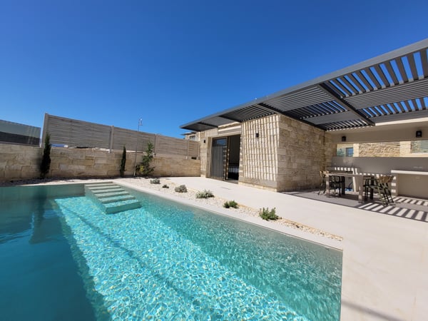 Villa in Sternes - view 1